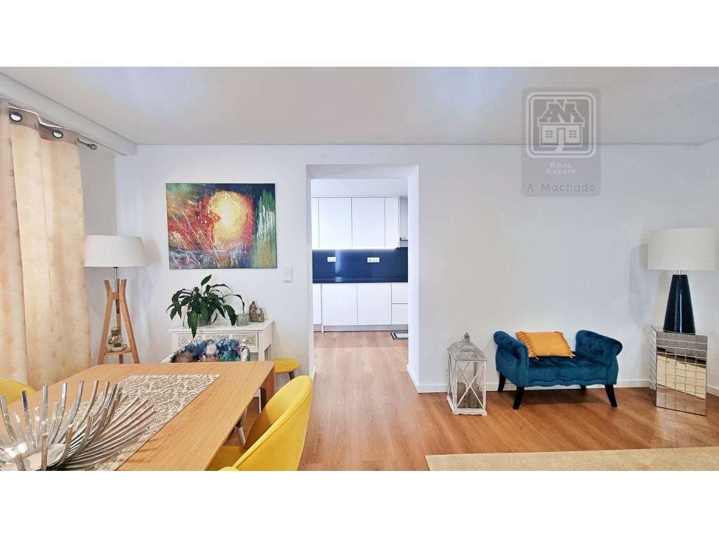 VENDA de APARTAMENTO T2 como NOVO - centro cidade Ponta Delgada (Sã...-8