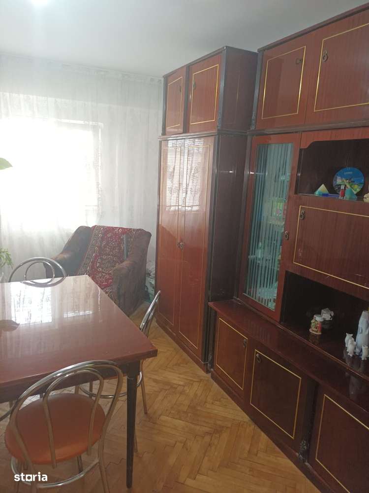 3 camere, mobilat și utilat, centrala proprie, bloc 1989, stradal-13