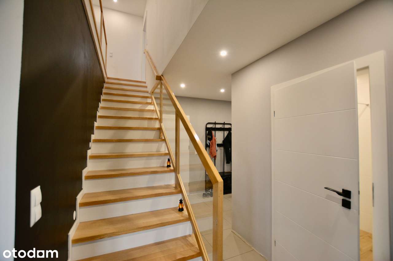 Ta wyjątkowa przestrzeń może być Twoja  !-11