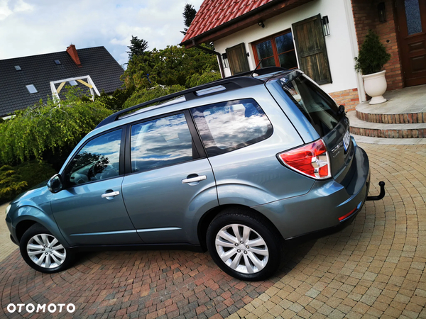 Subaru Forester 2.0X Exclusive - 19