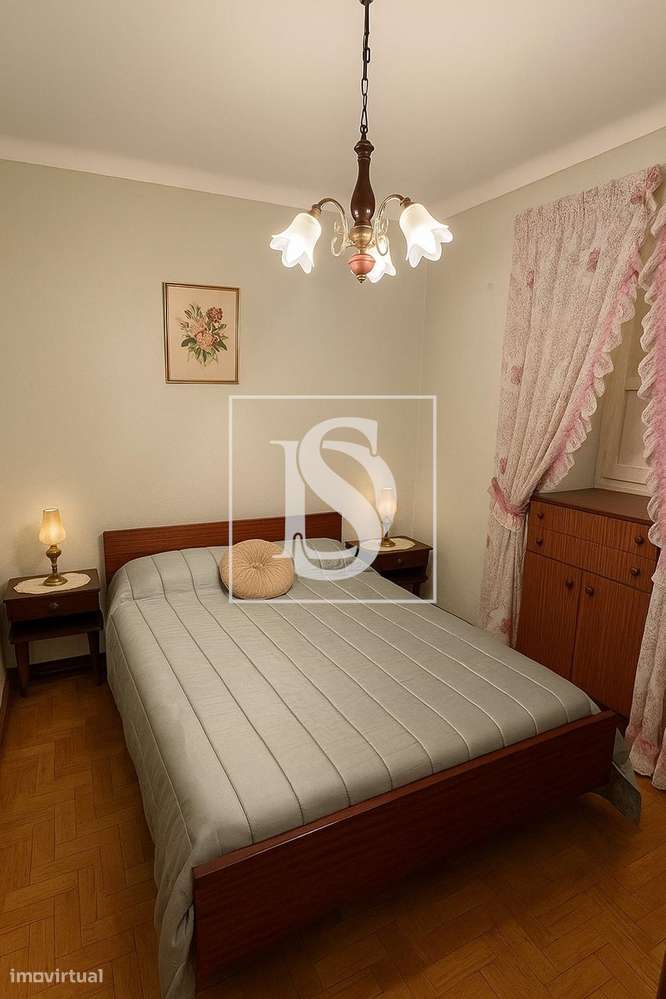 Moradia Tradicional com Terreno em Turquel (Alcobaça)-11