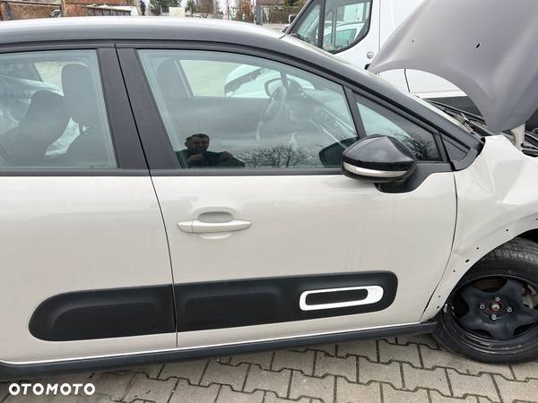 Citroën C3 Pure Tech 82 LIVE - 6