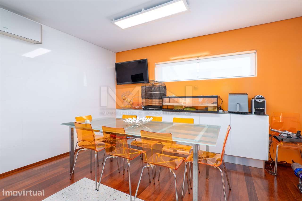 Moradia T3+1 - Exclusividade, Design e Conforto Superior-18