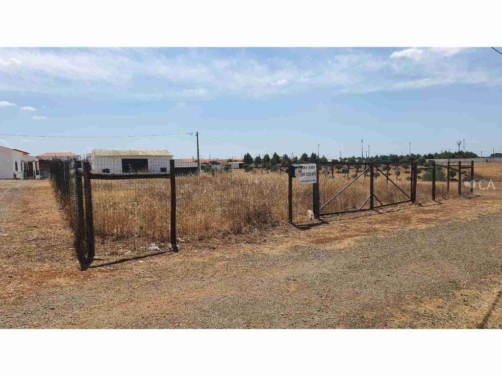 Terreno urbano destinado a construção - Grande imagem: 4/6