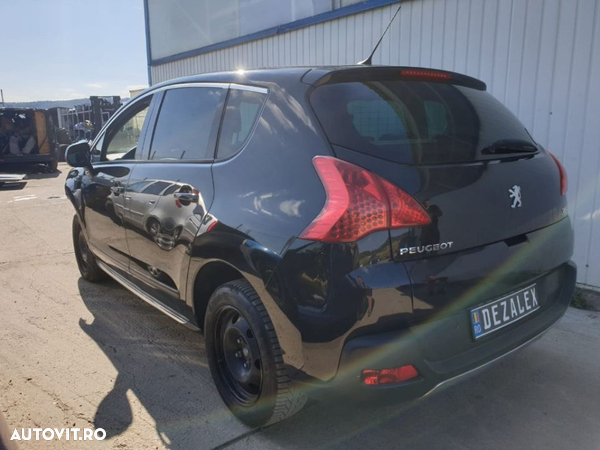 Dezmembrez peugeot 3008 2.0HDI - 4