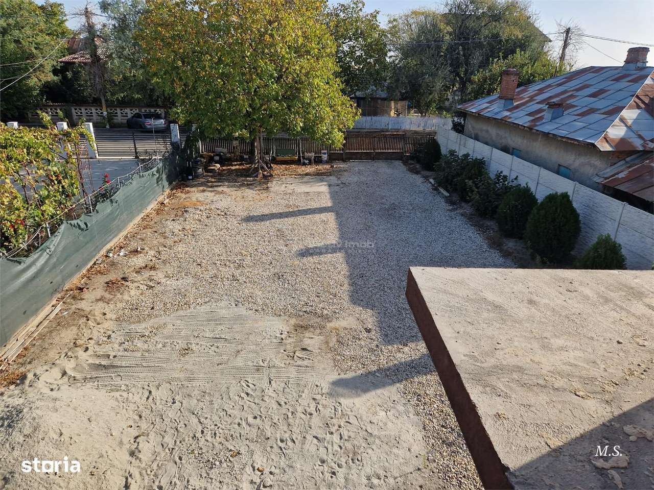 Single deosebit-Teren 1000 mp-Toate utilitatile - Imagine principală: 5/18