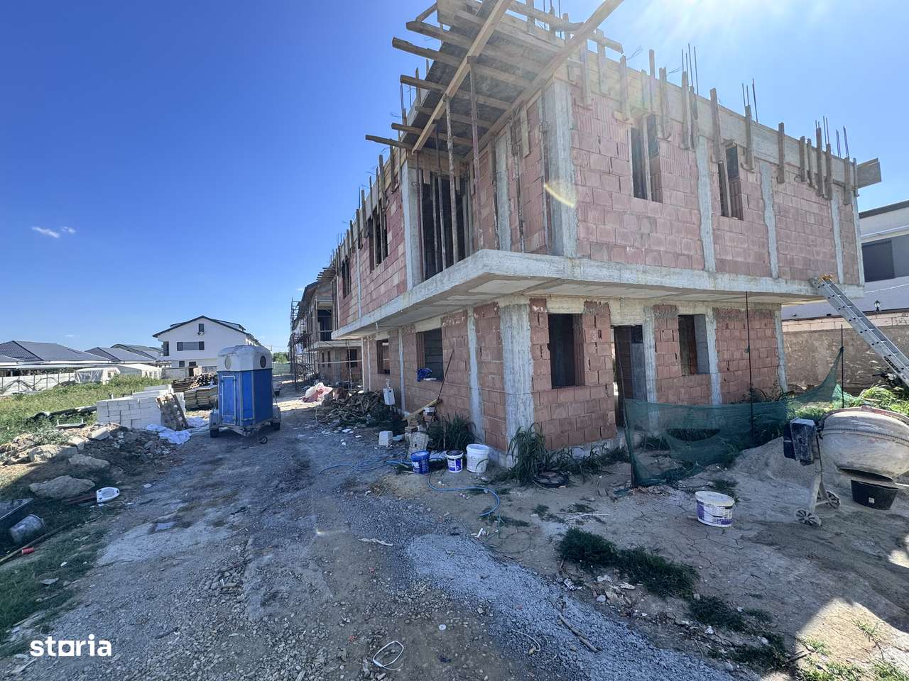 Complex nou 5 case P+1+M.5 cam.Util 175mp.Teren 253mp - Imagine principală: 3/20