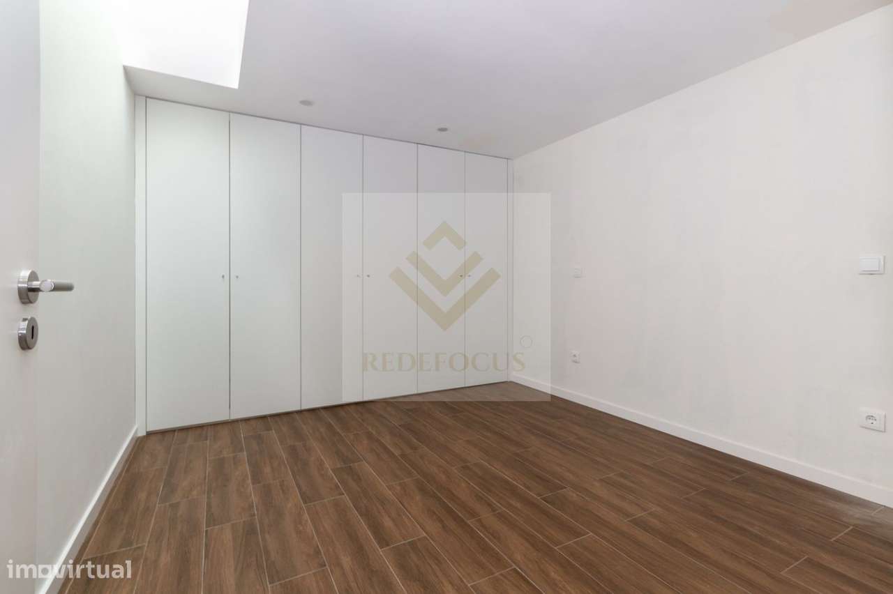 T2 duplex renovado com 122m² em Argoncilhe-10
