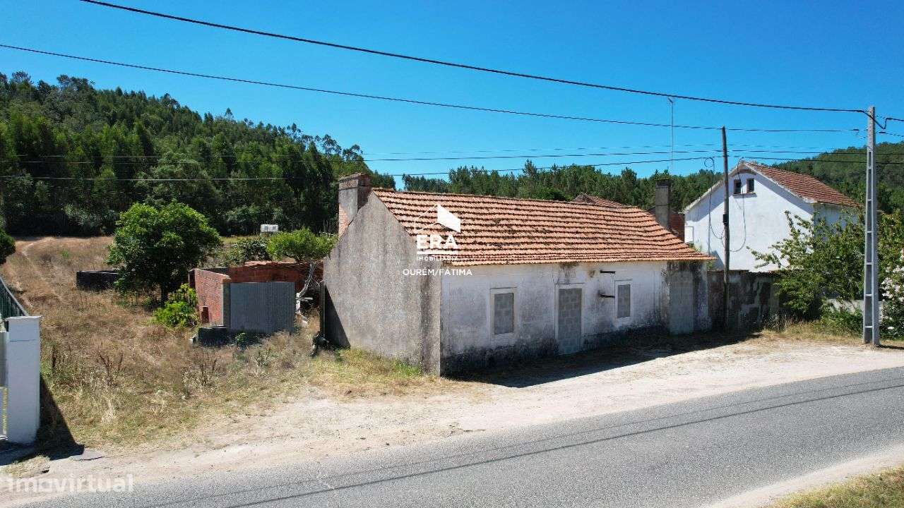 Moradia T3 localizada em Olival, Ourém - Grande imagem: 3/20