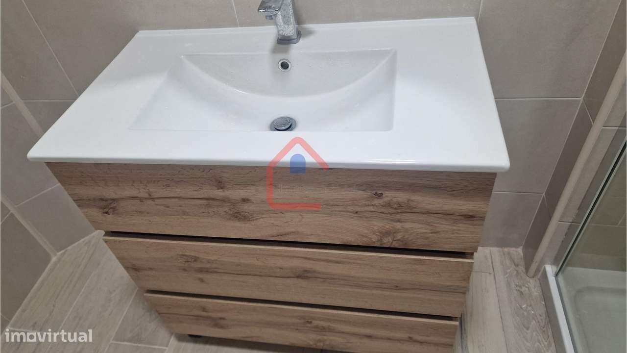 Apartamento T2 em Portugal-19