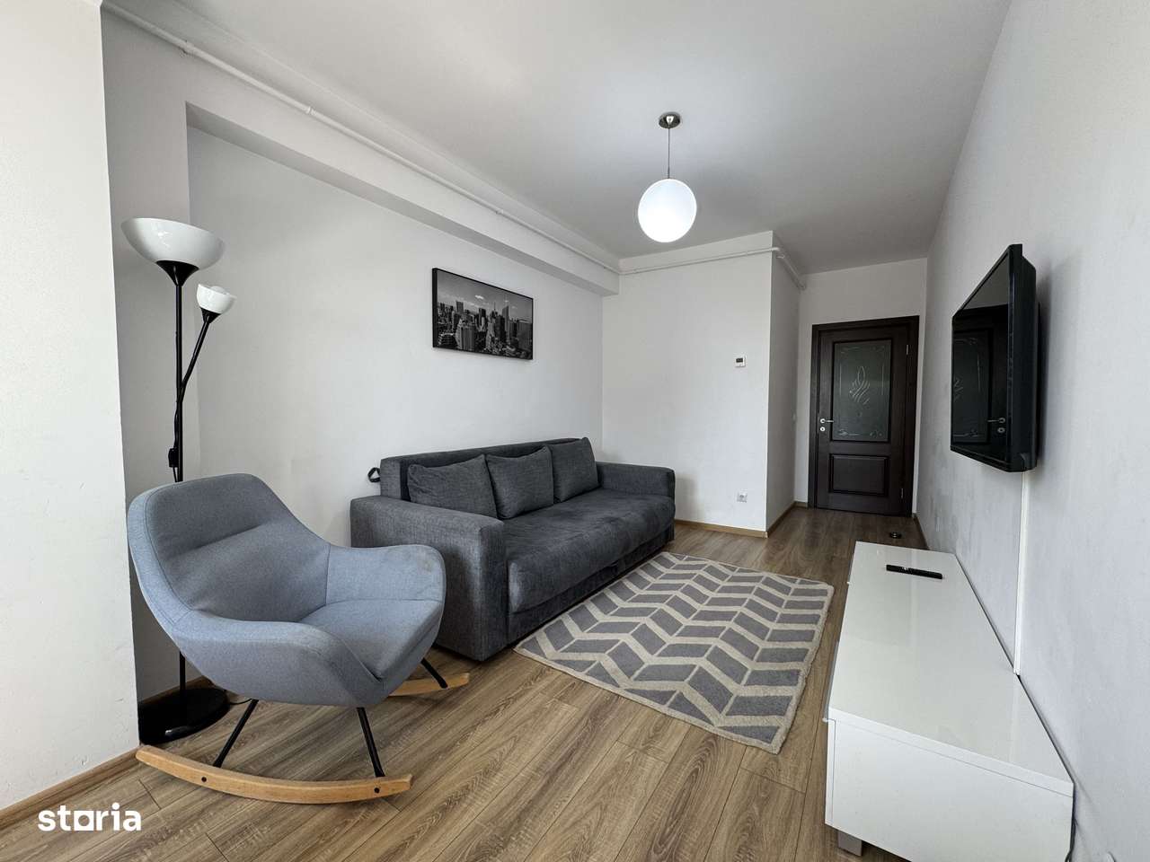 Apartament mobilat complet | Zona Palas | Terasa | Parcare privata-1