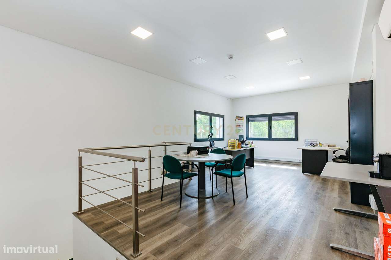 Armazém industrial equipado em Pegões, Montijo. - Grande imagem: 4/20