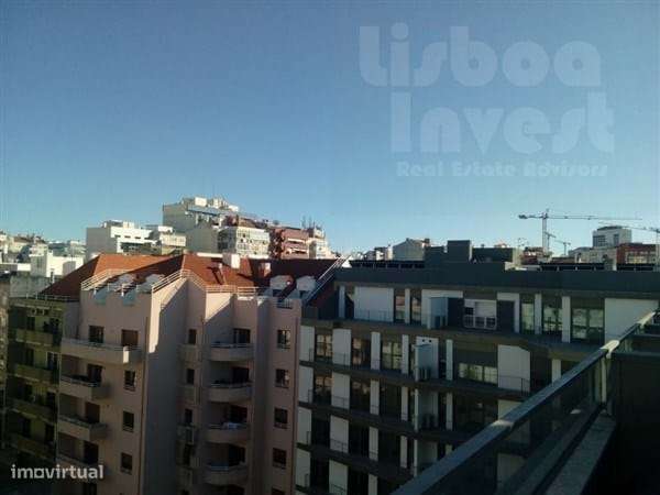 Vendo T1 novo com estacionamento Avenidas novas - Grande imagem: 5/7