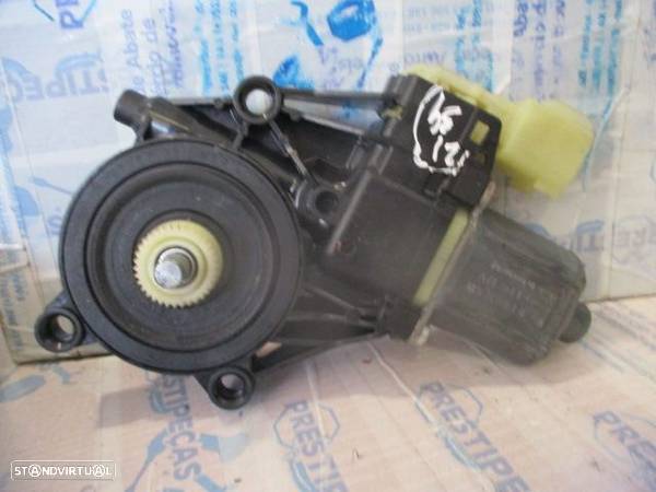 Motor Elevador Vidro 8A6114553B FORD FIESTA 6 2013 1.0I 80CV 5P BRANCO F DRT - 1