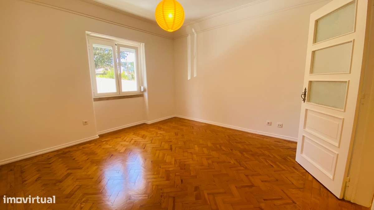 T2 Remodelado com Pátio | Muita Luz | Lapa – Entrada Imediata - Grande imagem: 2/12