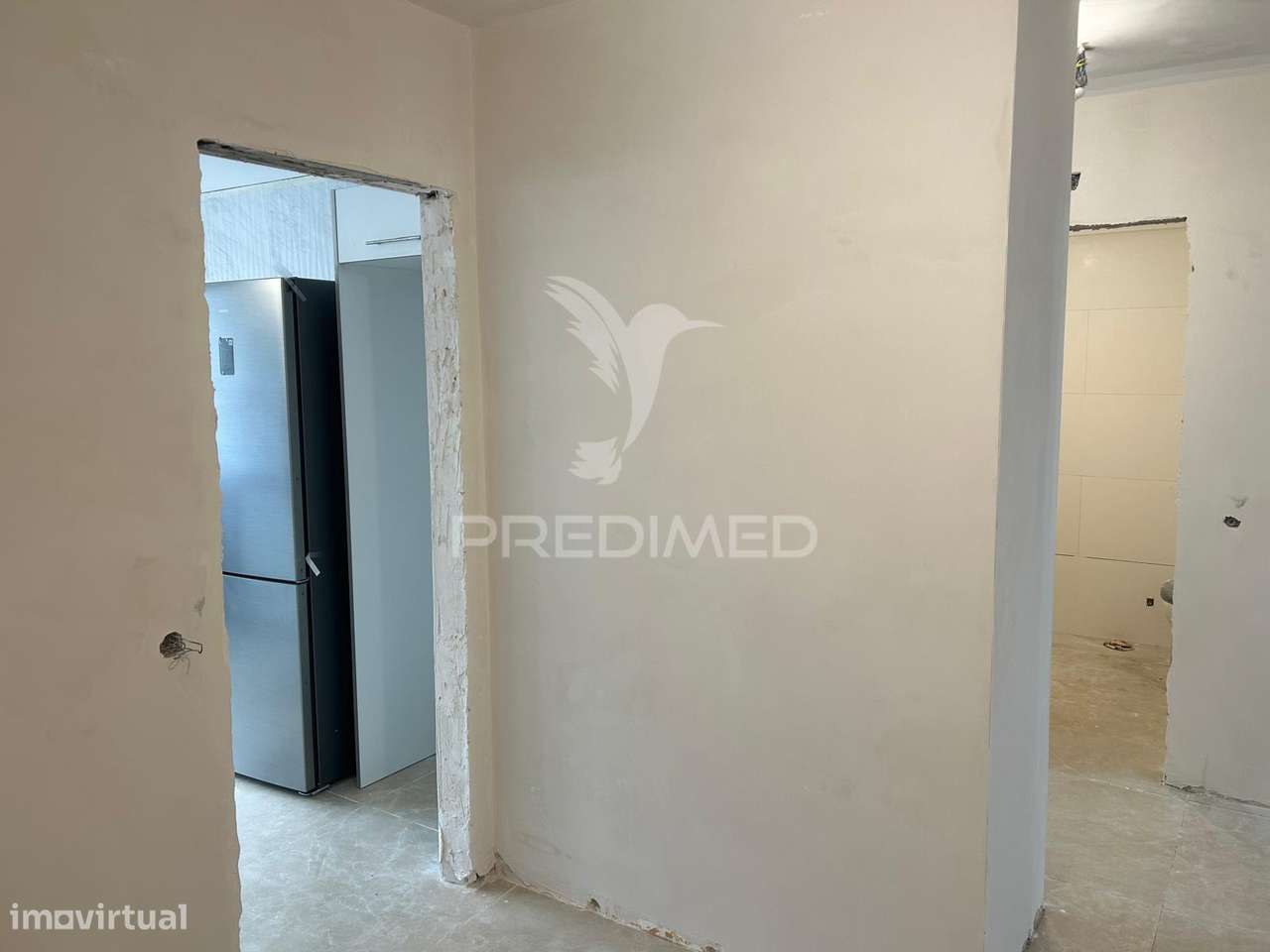 Apartamento T2 com arrecadação, remodelado no Carregado - Grande imagem: 3/20