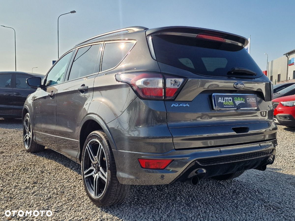 Ford Kuga - 4