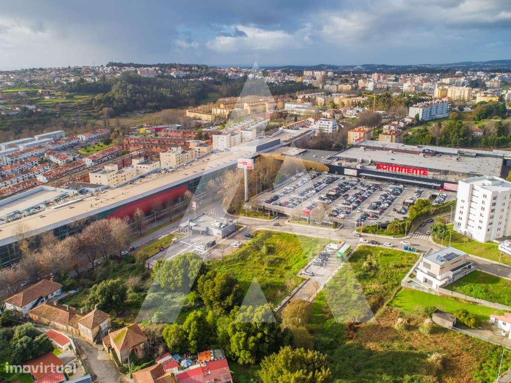 Lote de Construção em altura - Excelente localização central em São... - Grande imagem: 3/18