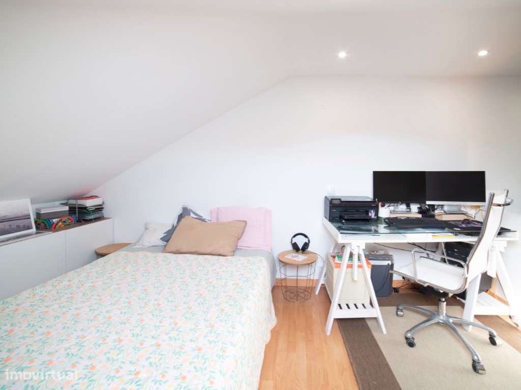 T2+1 Duplex - Urbanização da Atalaia-23