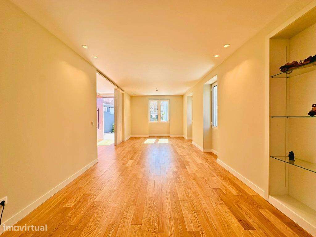 Moradia T3 Moderna com 3 Suítes no Centro do Funchal – Zona do Til-2