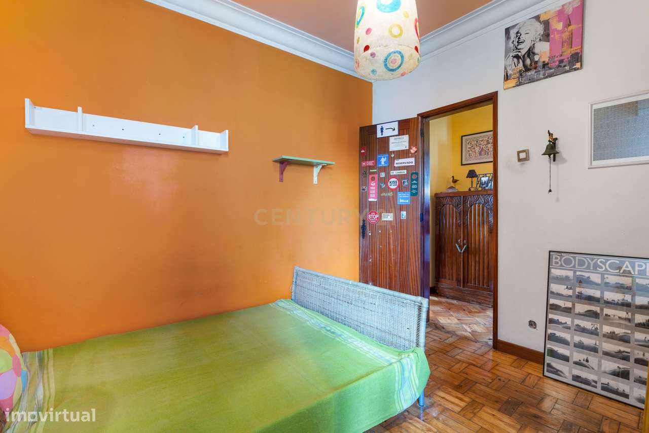 T4 na Avenida Alfredo da Silva – Barreiro | Charme, Espaço e Localizaç - Grande imagem: 4/23