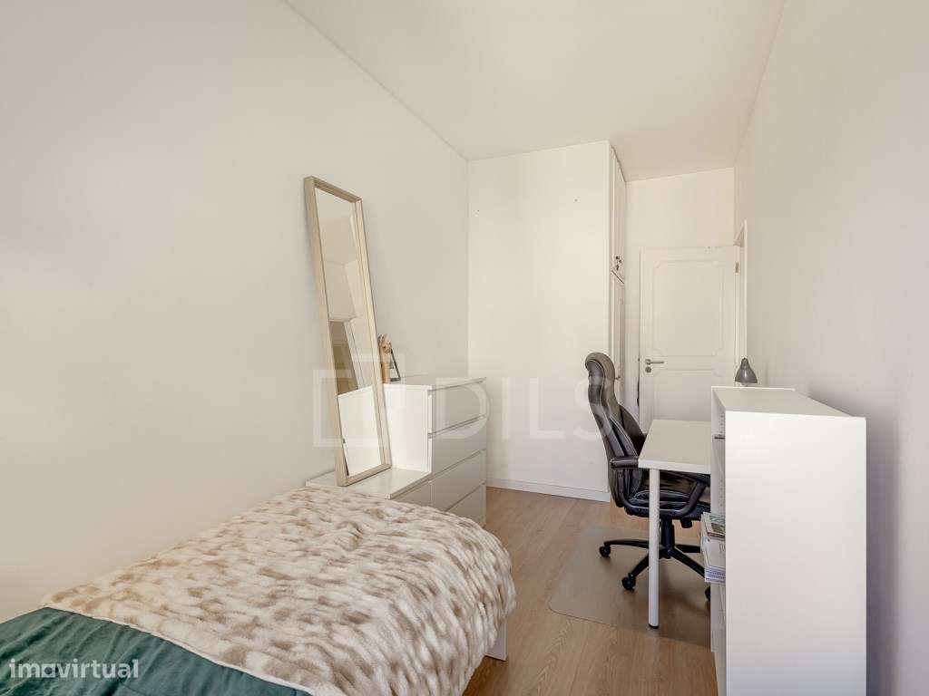 Apartamento T3 com garagem e vista rio, em Belém, Lisboa-14