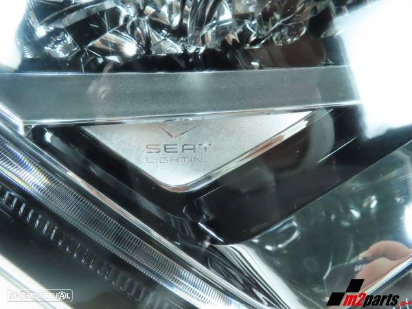 Farol Xenon Direito Seminovo/ Original SEAT ATECA (KH7) 576941008G - 2