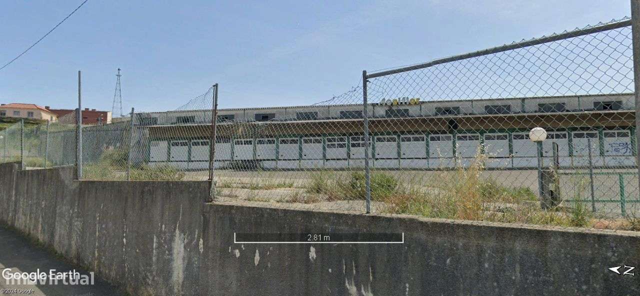 Armazéns industriais / Entreposto comercial na zona da Grande Lisboa-0