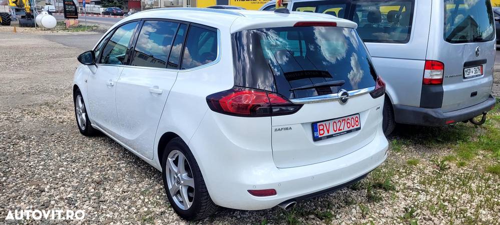 Opel Zafira - 3