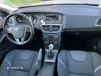 Volvo V40 D2 Momentum - 27