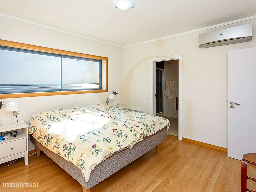 Apartamento T3 em Olhão com vistas incríveis e piscina comum-26