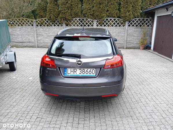 Opel Insignia 2.0 CDTI - 11