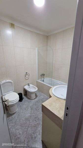 Apartamento T1+1 com garagem - Grande imagem: 4/7