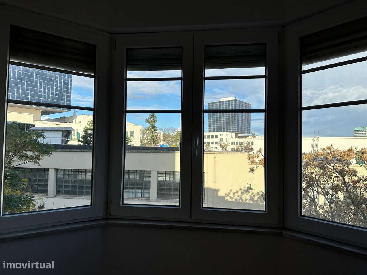 Apartamento T3 para arrendamento junto ao IST e Alameda - Grande imagem: 2/15