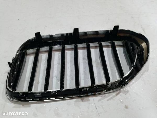 Set grila radiator Bmw Seria 5 G30 G31 An 2017 2018 2019 2020 cod 51138070469 / 51138070470 - 4