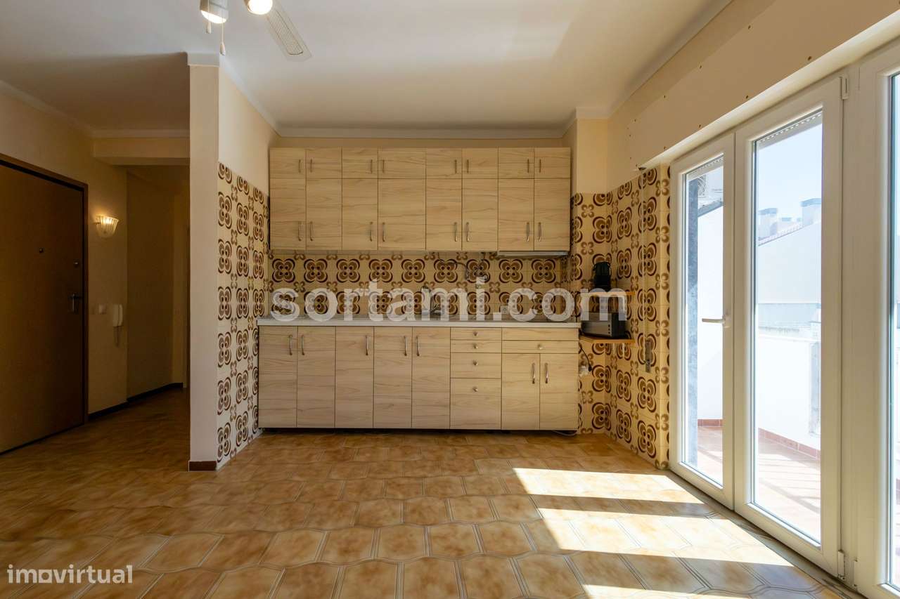 Apartamento T1 Venda em Quarteira,Loulé - Grande imagem: 2/14