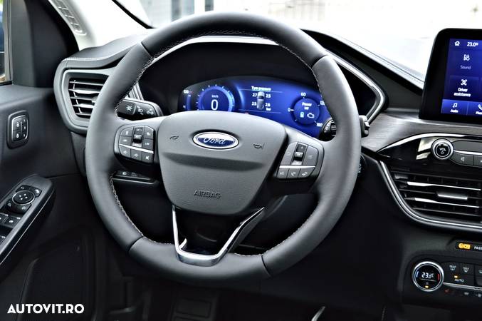 Ford Kuga - 19