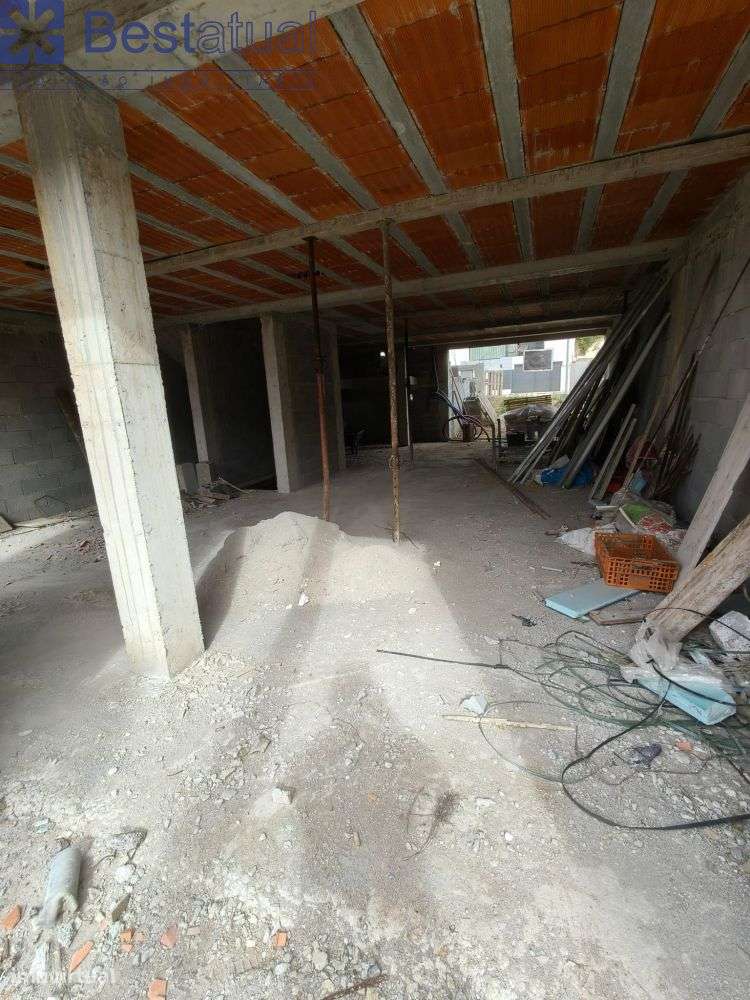 Moradia T 3 em fase de construção - Ótimos Acabamentos-8
