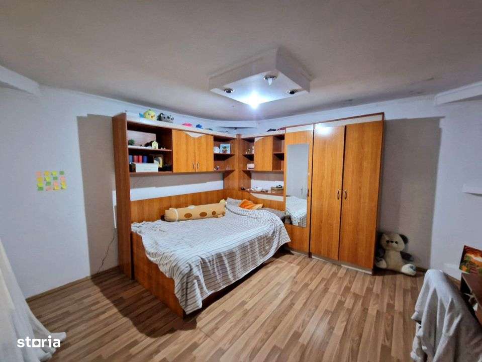 Casa renovata, pozitie excelenta – 1 Mai, Spitalul nr. 1 - Imagine principală: 4/7