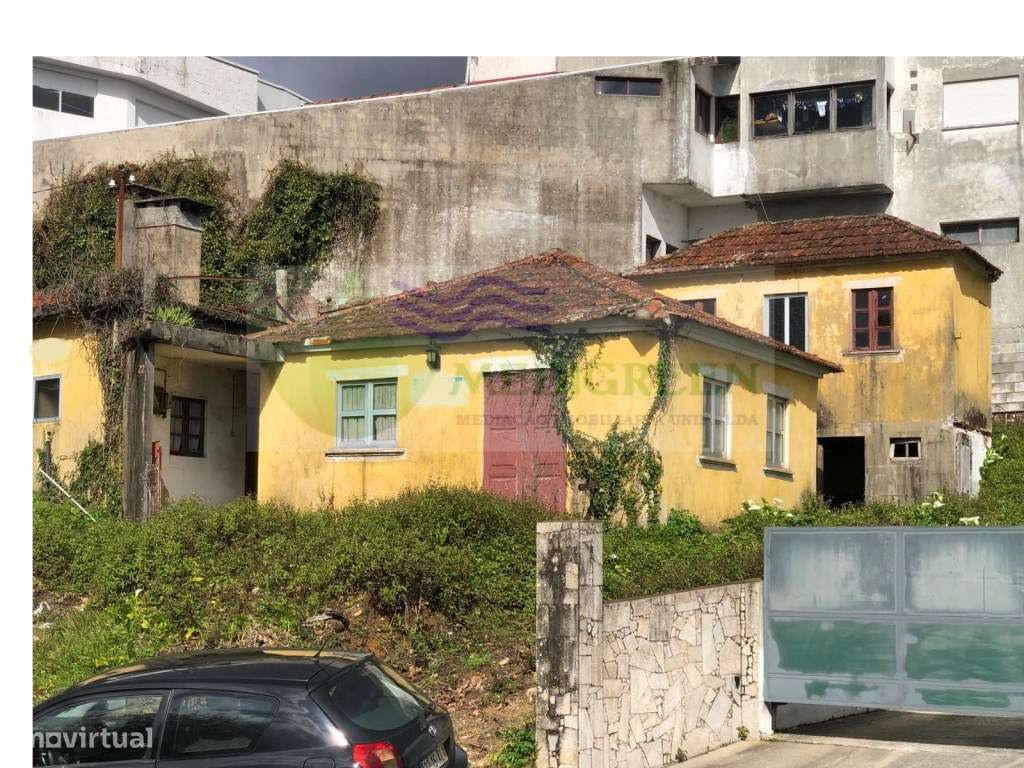 MORADIA NA AVENIDA PRINCIPAL DE SEVER DO VOUGA - Grande imagem: 4/17