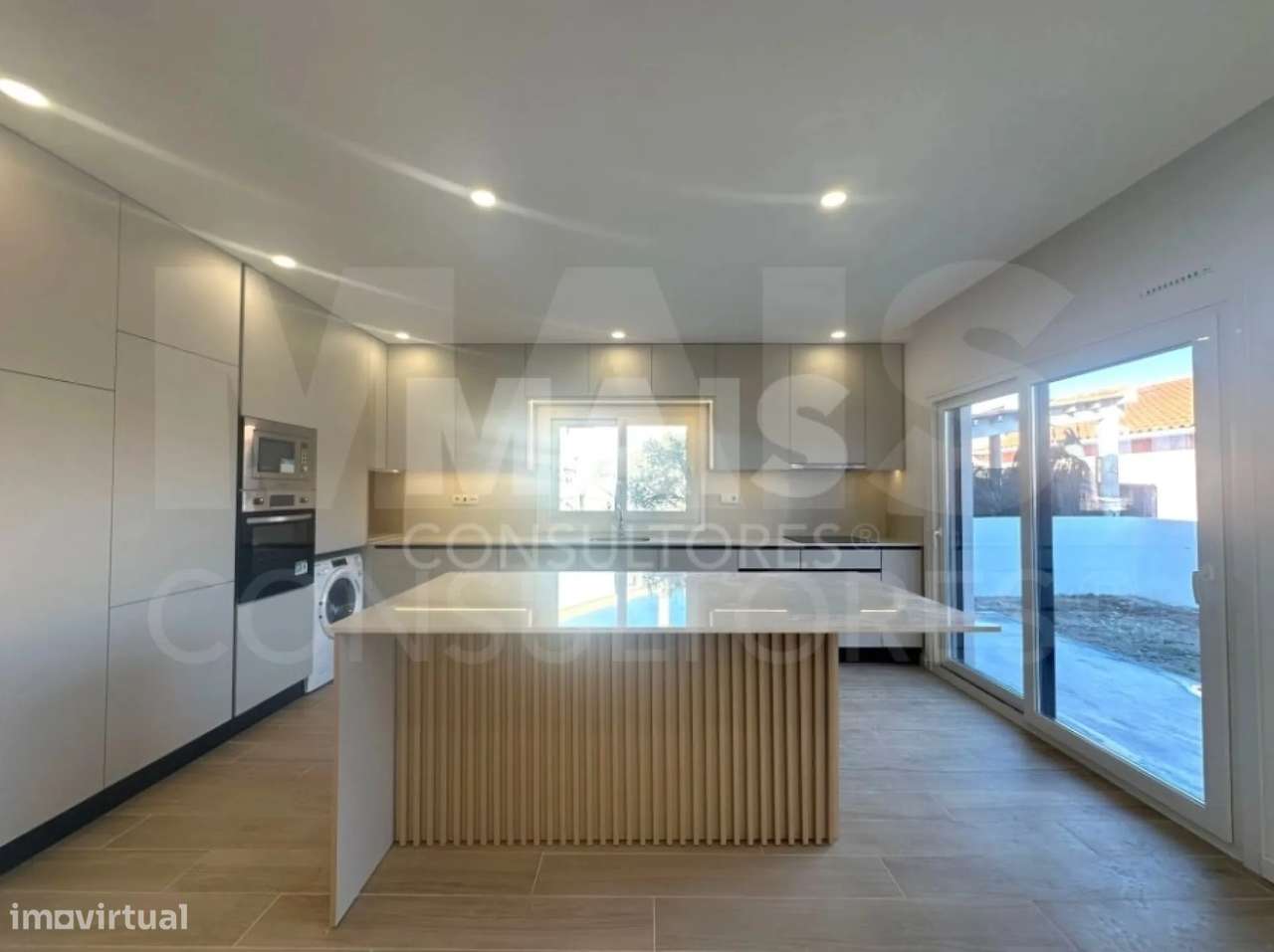 Moradia Térrea isolada T4 com 2 Suites e anexo na Quinta do Anjo, P... - Grande imagem: 5/16