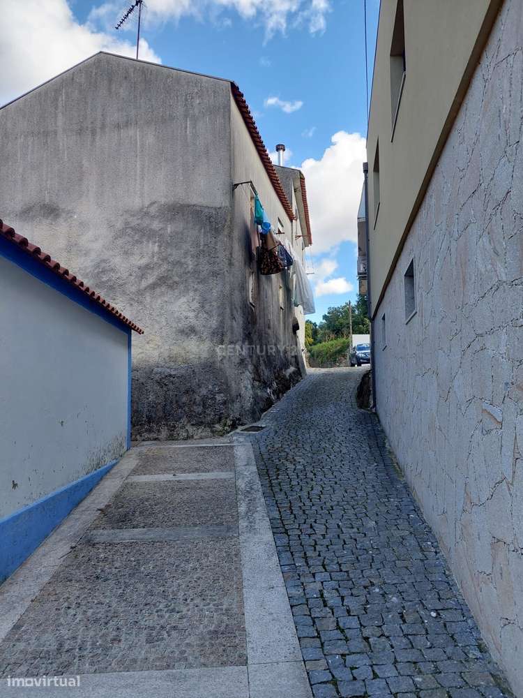 Moradia T3 em Gondizalves para Remodelar - Grande imagem: 4/5