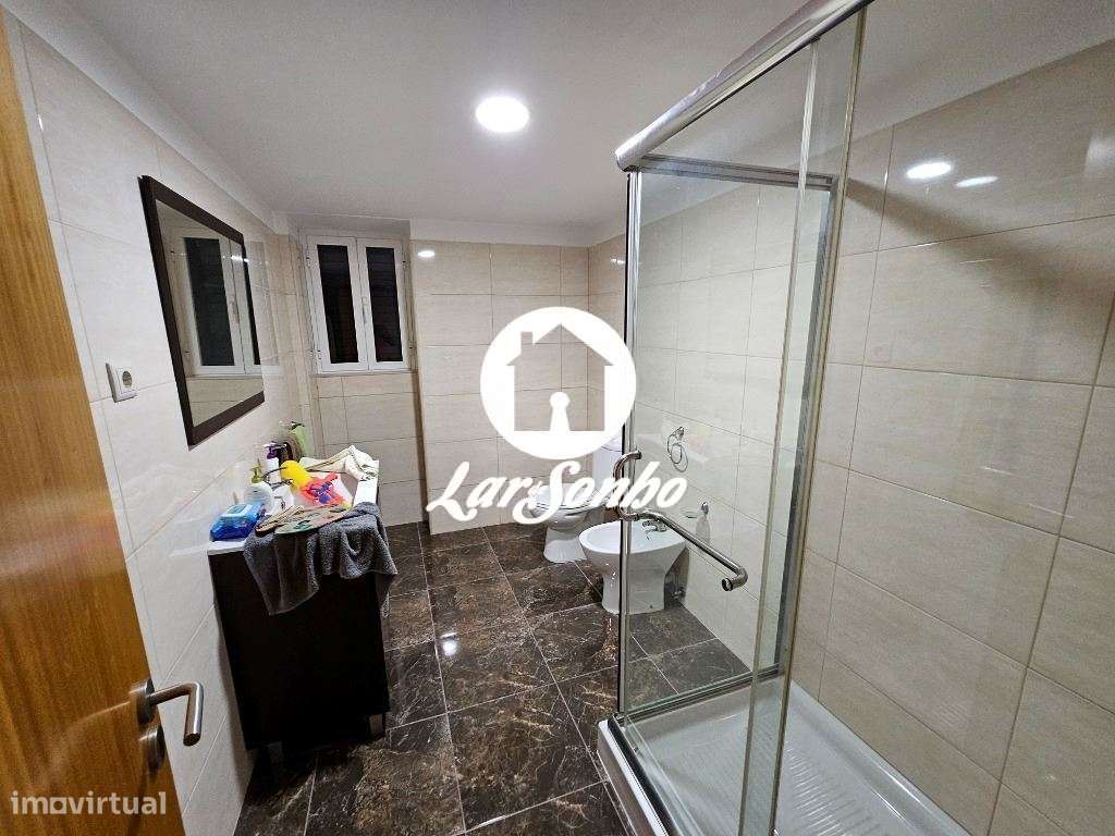 Quinta T4 em Rio Meão com 7500m2-12