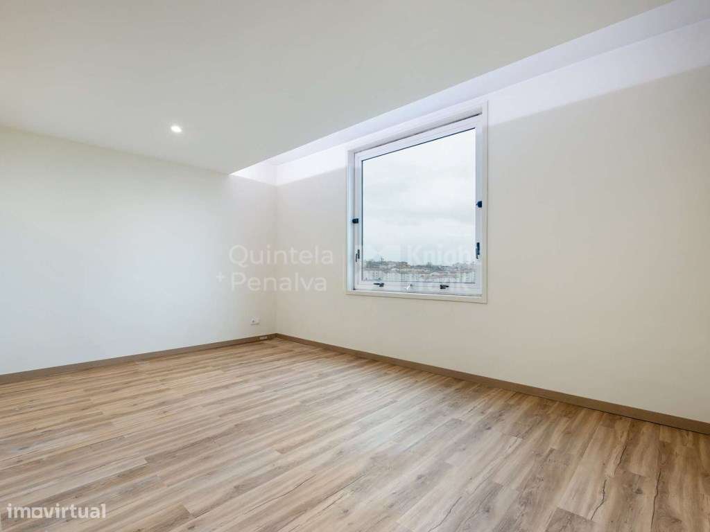 Estúdio renovado mobilado e equipado no centro de Matosinhos - Grande imagem: 3/24