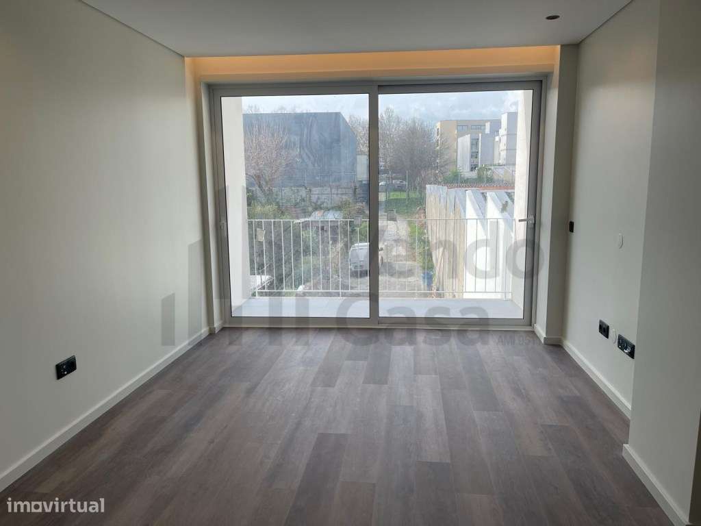 Vende-se T1 Centro Histórico- Braga-20