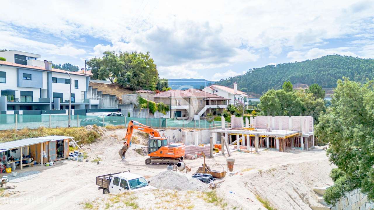 Moradia em Banda T3-30