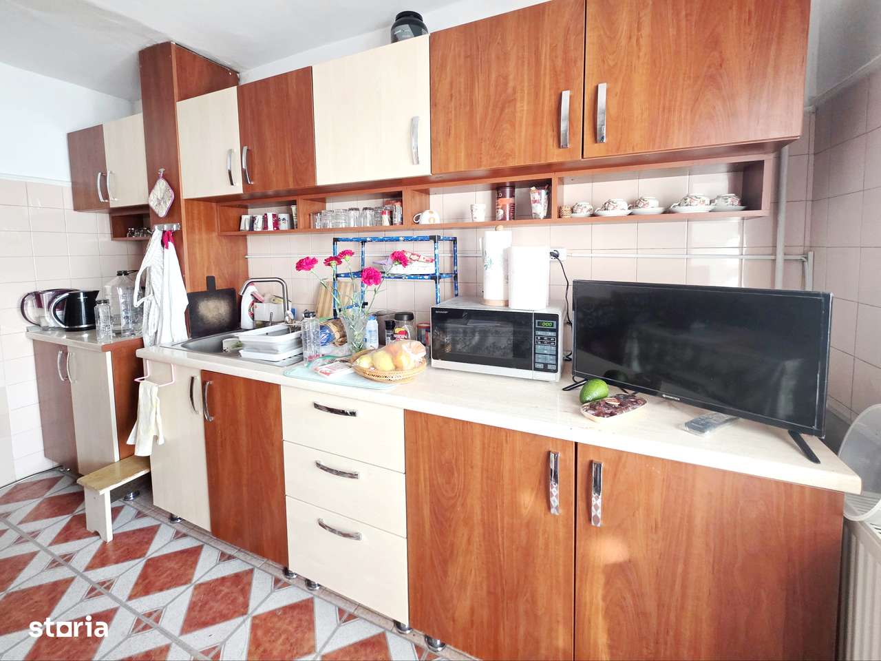 Apartament 3 CAMERE Decomandate et 2/4 MOBILAT 65mp Nicolina BELVEDERE-8