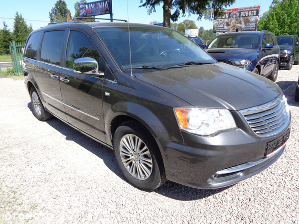 Chrysler Town & Country 3.6 Limited - 3