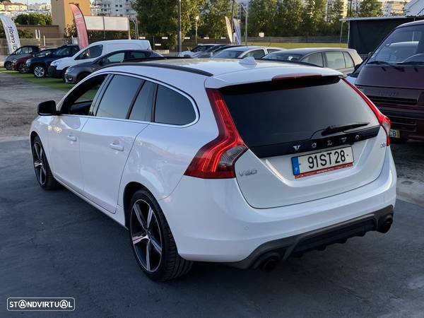 Volvo V60 2.0 D3 R-Design - 6