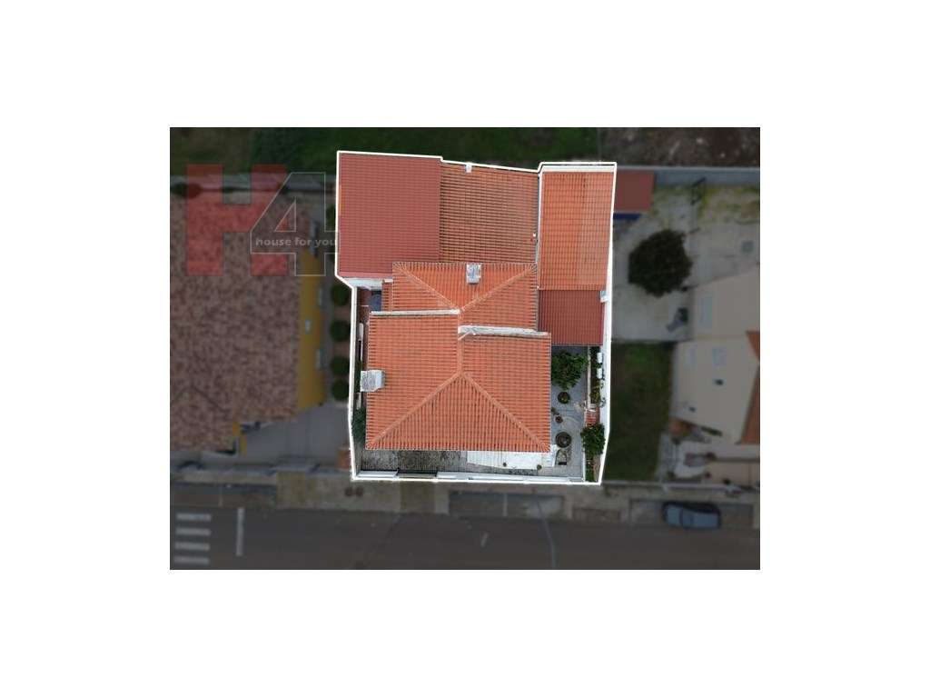 MORADIA T4 NO CENTRO DE ELVAS COM MAIS DE 500M² DE ÁREA-42